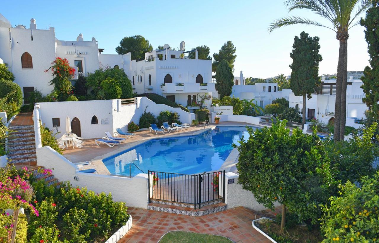 Yellow Jasper - Gemstone Getaway Vakantiehuis Marbella